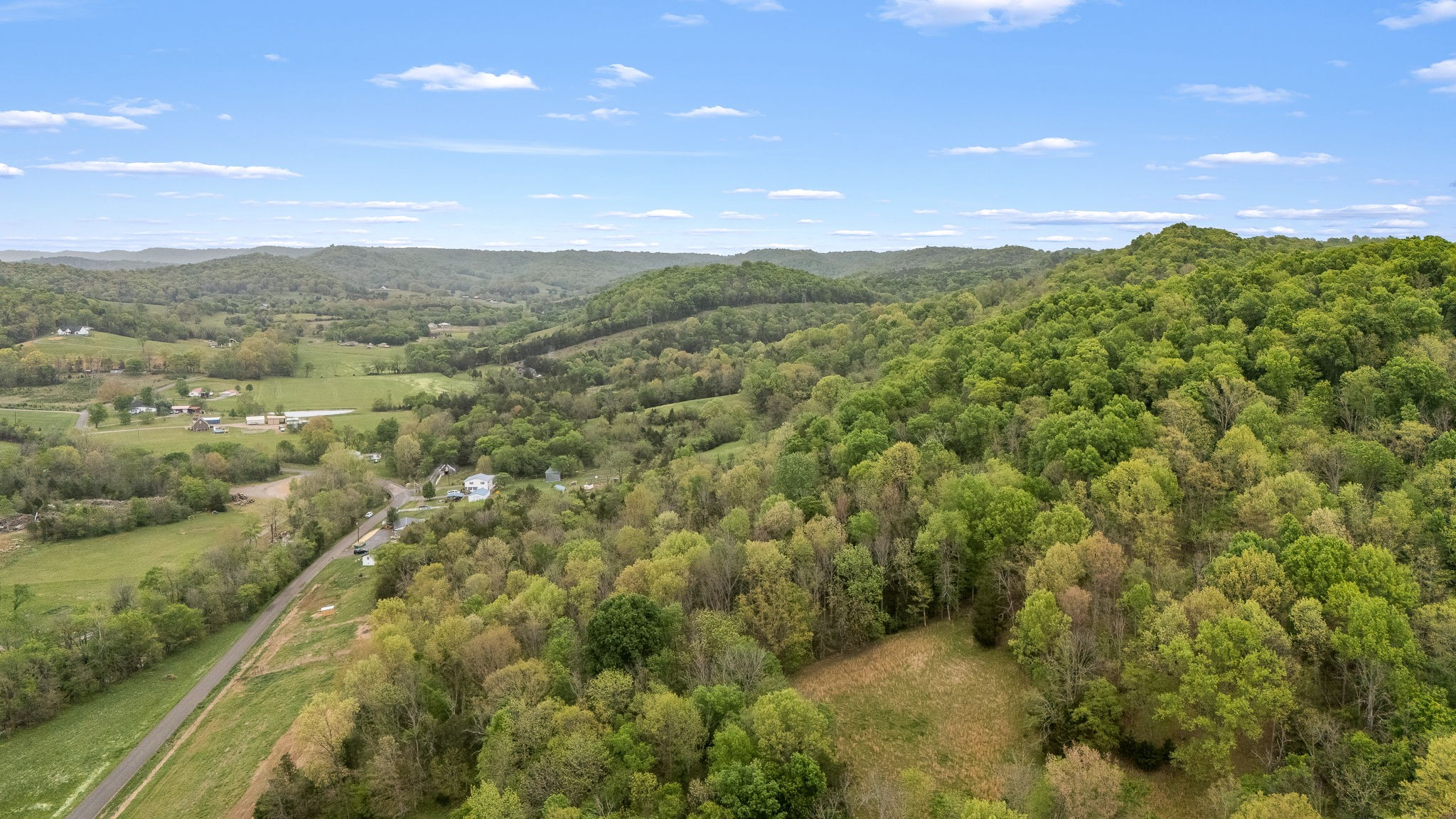 1036 Locke Creek Road Readyville, TN 37149 - Photo 15 of 18 a view of a city and mountains