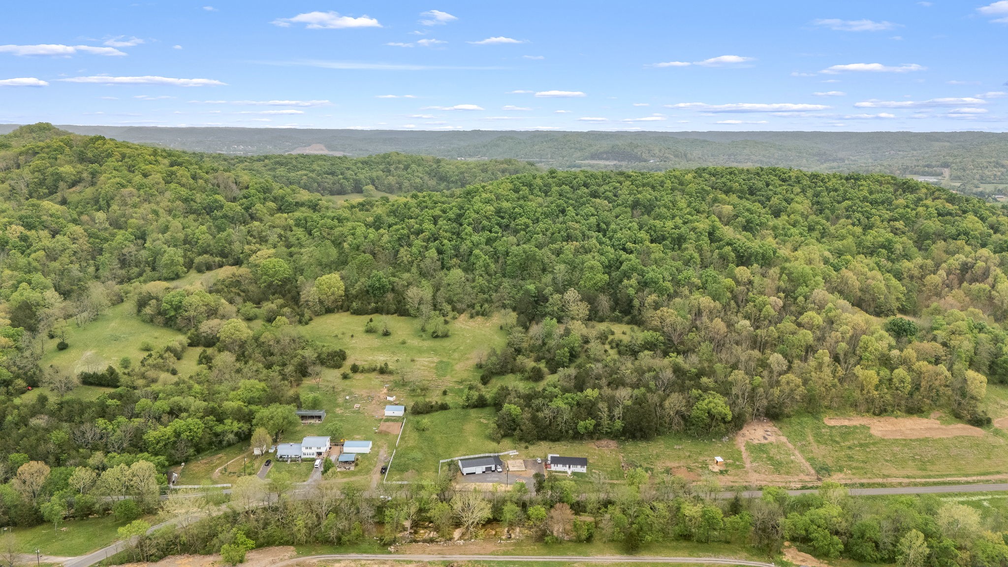 1036 Locke Creek Road Readyville, TN 37149 - Photo 4 of 18 a view of a city