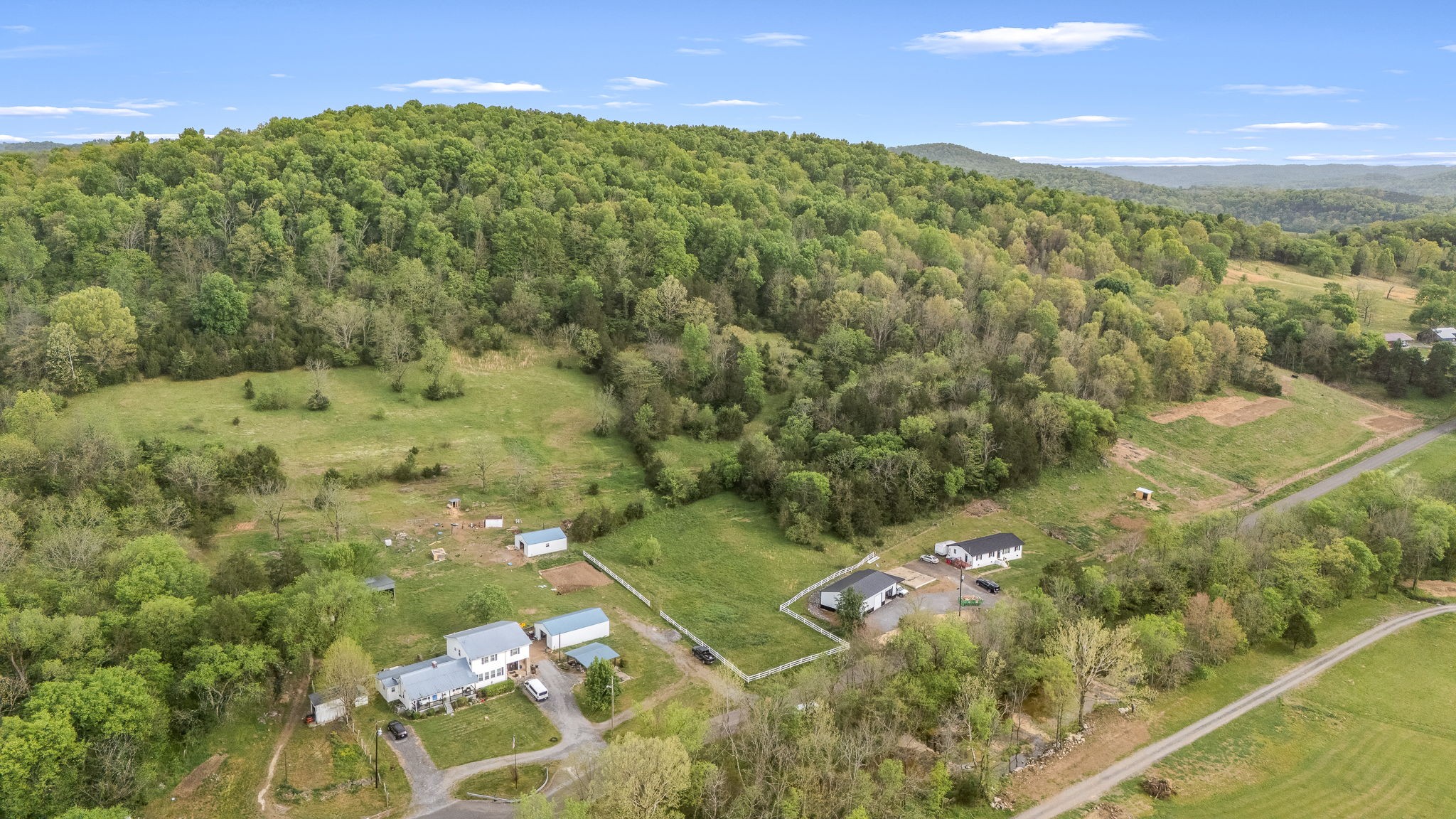 1036 Locke Creek Road Readyville, TN 37149 - Photo 9 of 18 a view of a city