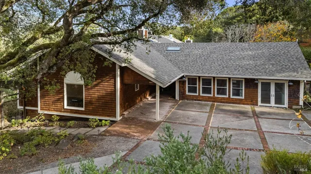 $3,250,000 | 5 Maoli Drive, San Rafael, CA 94903