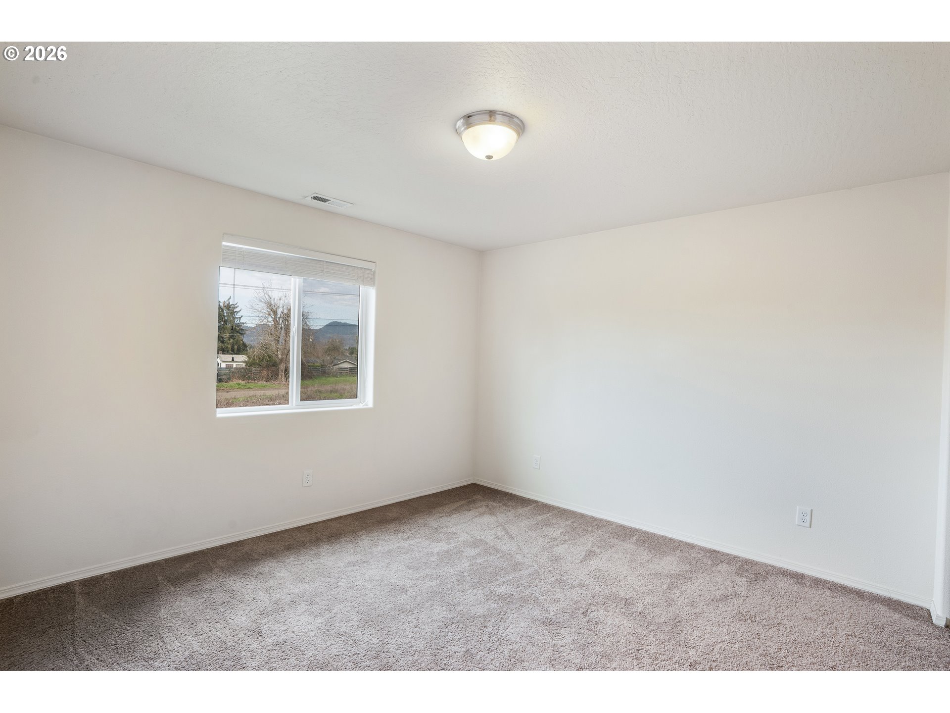 4680 Glacier Meadows Loop Springfield, OR 97478 - Photo 29 of 46