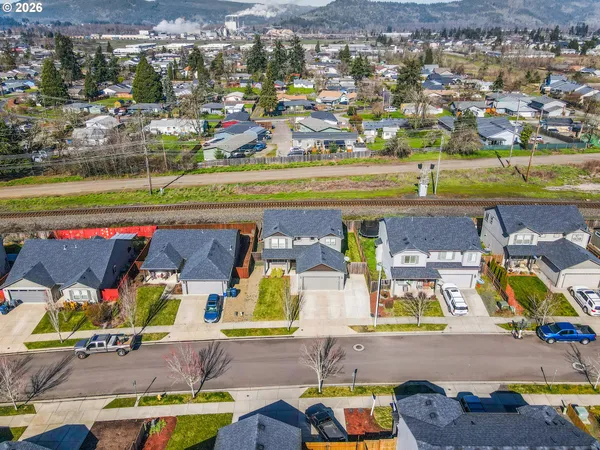 $450,000 | 4680 Glacier Meadows Loop, Springfield, OR 97478