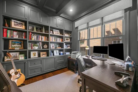 $2,395,000 | 1482 Edgewood Lane, Winnetka, IL 60093