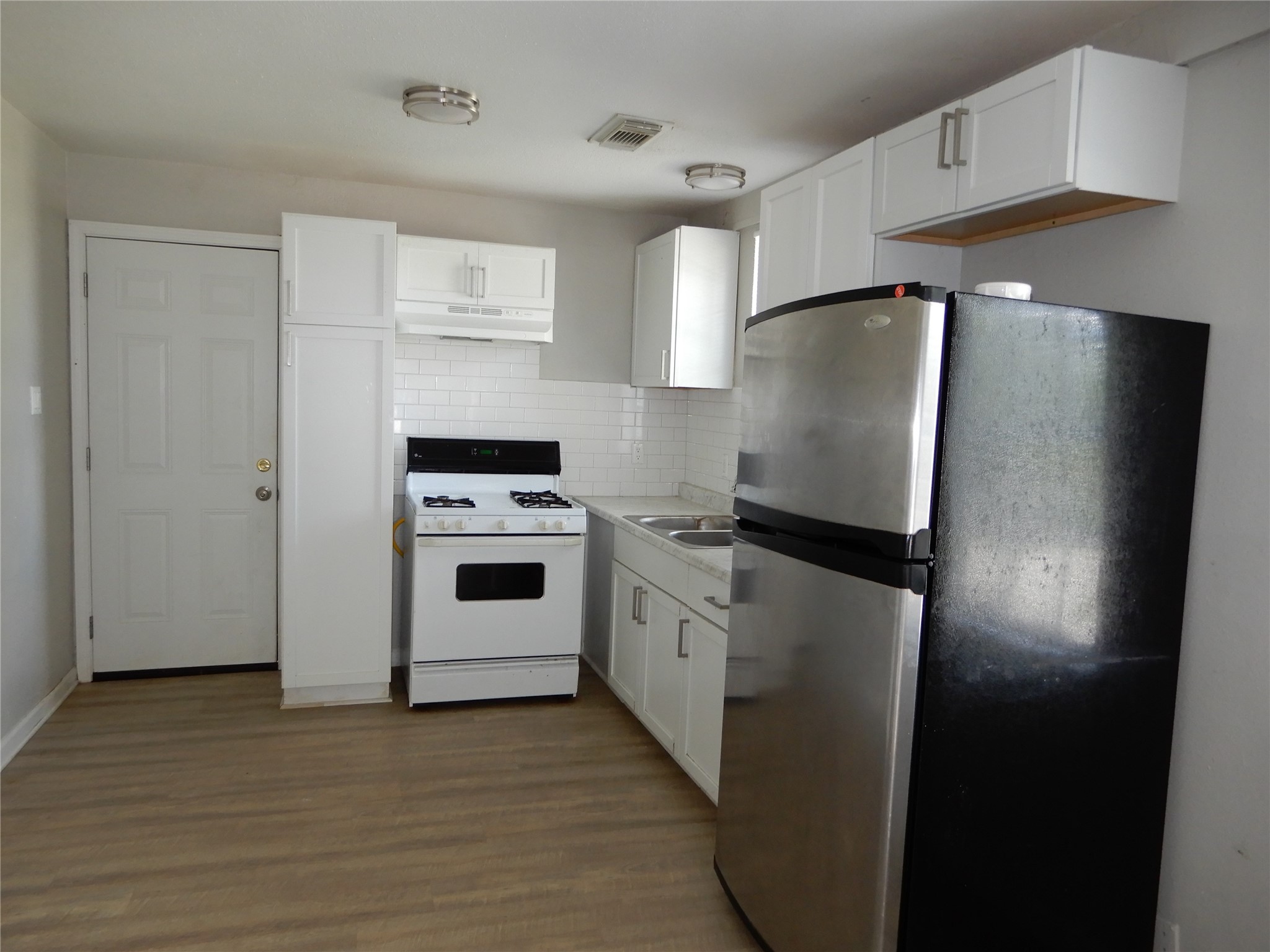 3804 Lelia Street, Unit A Houston, TX 77026 - Photo 7 of 14