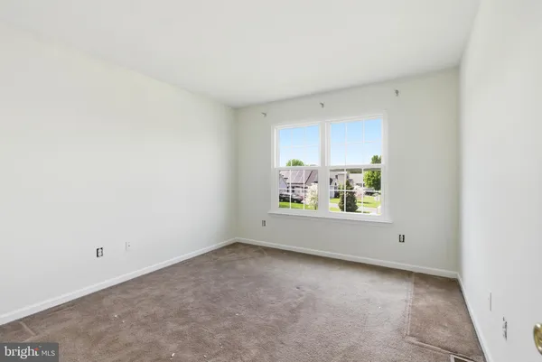 $329,900 | 9 Ramunno Drive, Smyrna, DE 19977