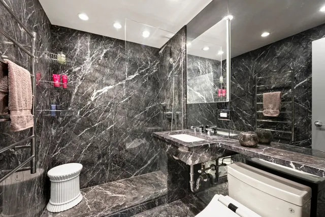 $1,999,950 | 120 East 81st Street, Unit 12A | Upper East Side