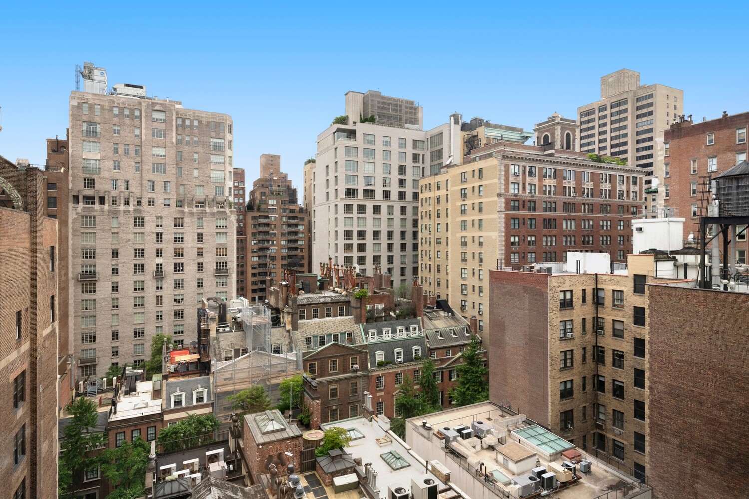 120 East 81st Street, Unit 12A Manhattan, NY 10028 - Photo 6 of 7