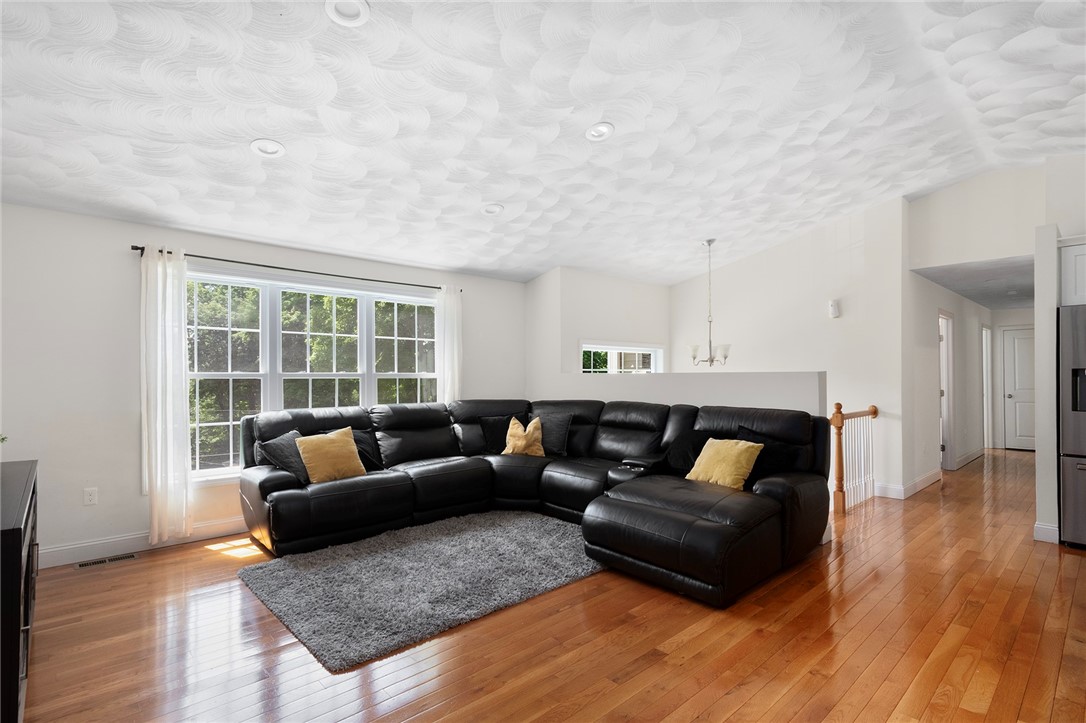 15 Birch Road Cumberland, RI 02864 - Photo 14 of 31