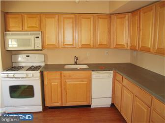 443 Newton Road Hatboro, PA 19040 - Photo 2 of 6 Kitchen