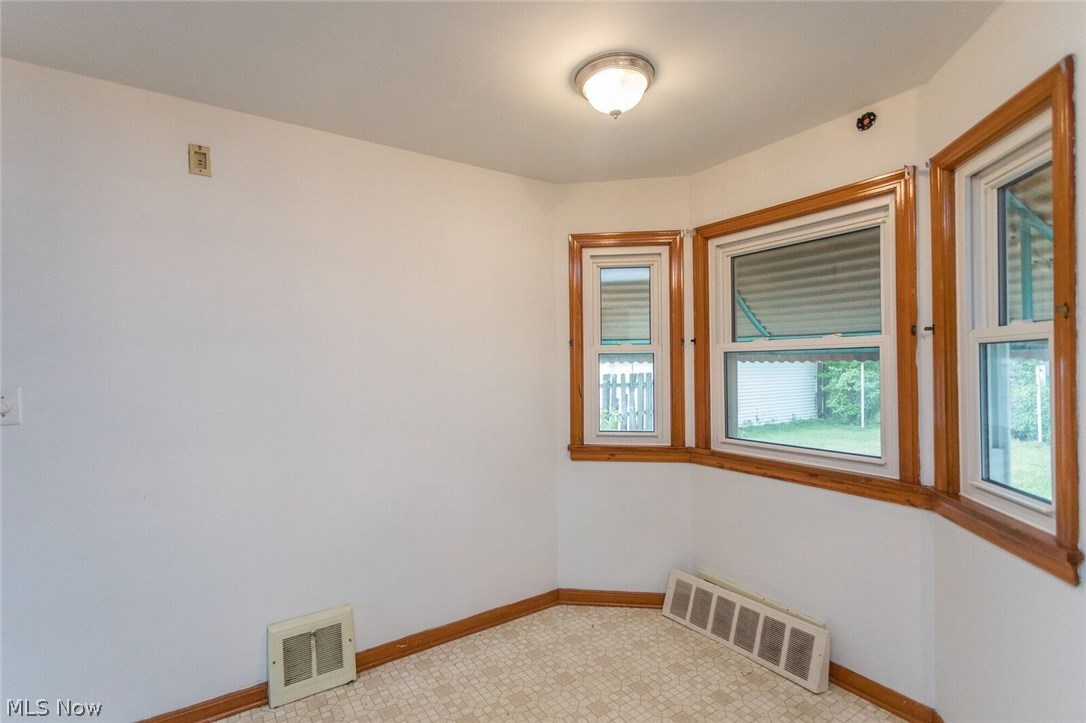 5804 Turney Road Garfield Heights, OH 44125 - Photo 8 of 31