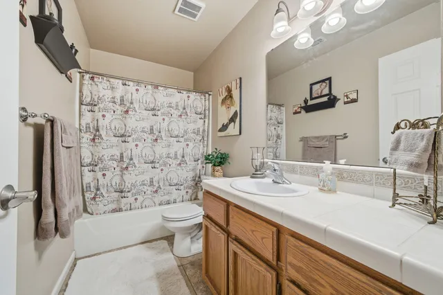 $331,000 | 2089 Stonybrook Drive, Red Bluff, CA 96080