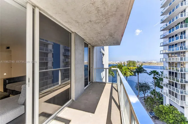 $2,500 | 5091 Northwest 7th Street, Unit 703, Miami, FL 33126