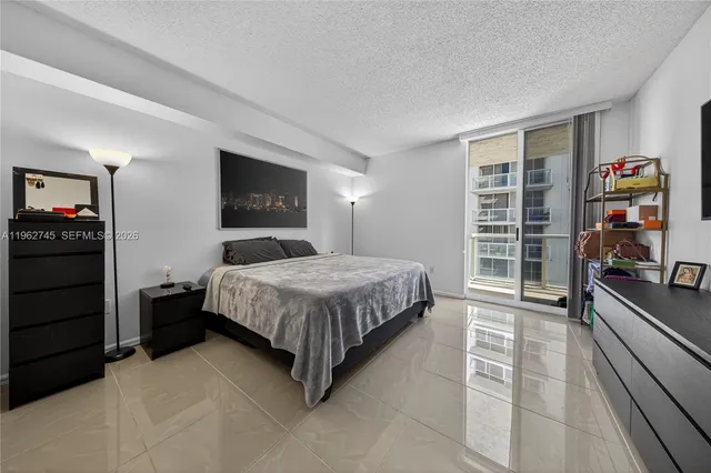 $2,500 | 5091 Northwest 7th Street, Unit 703, Miami, FL 33126