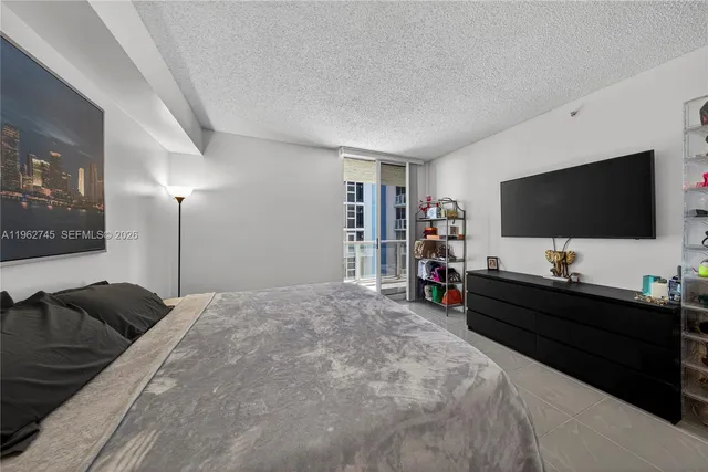 $2,500 | 5091 Northwest 7th Street, Unit 703, Miami, FL 33126