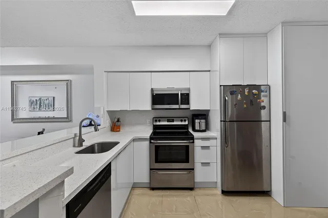 $2,500 | 5091 Northwest 7th Street, Unit 703, Miami, FL 33126