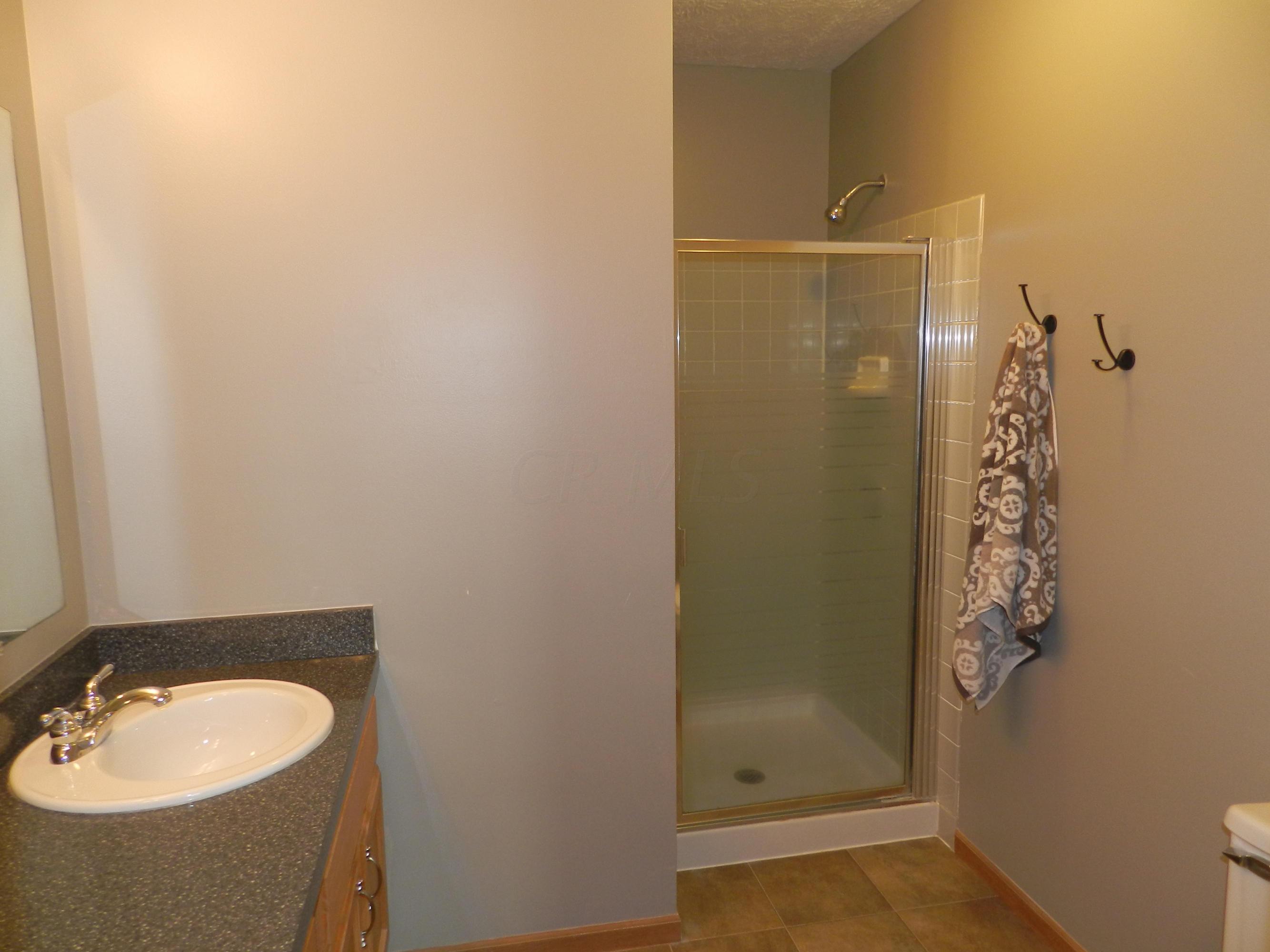 5449 Spring Hill Road Grove City, OH 43123 - Photo 10 of 15 Gallery Image 10