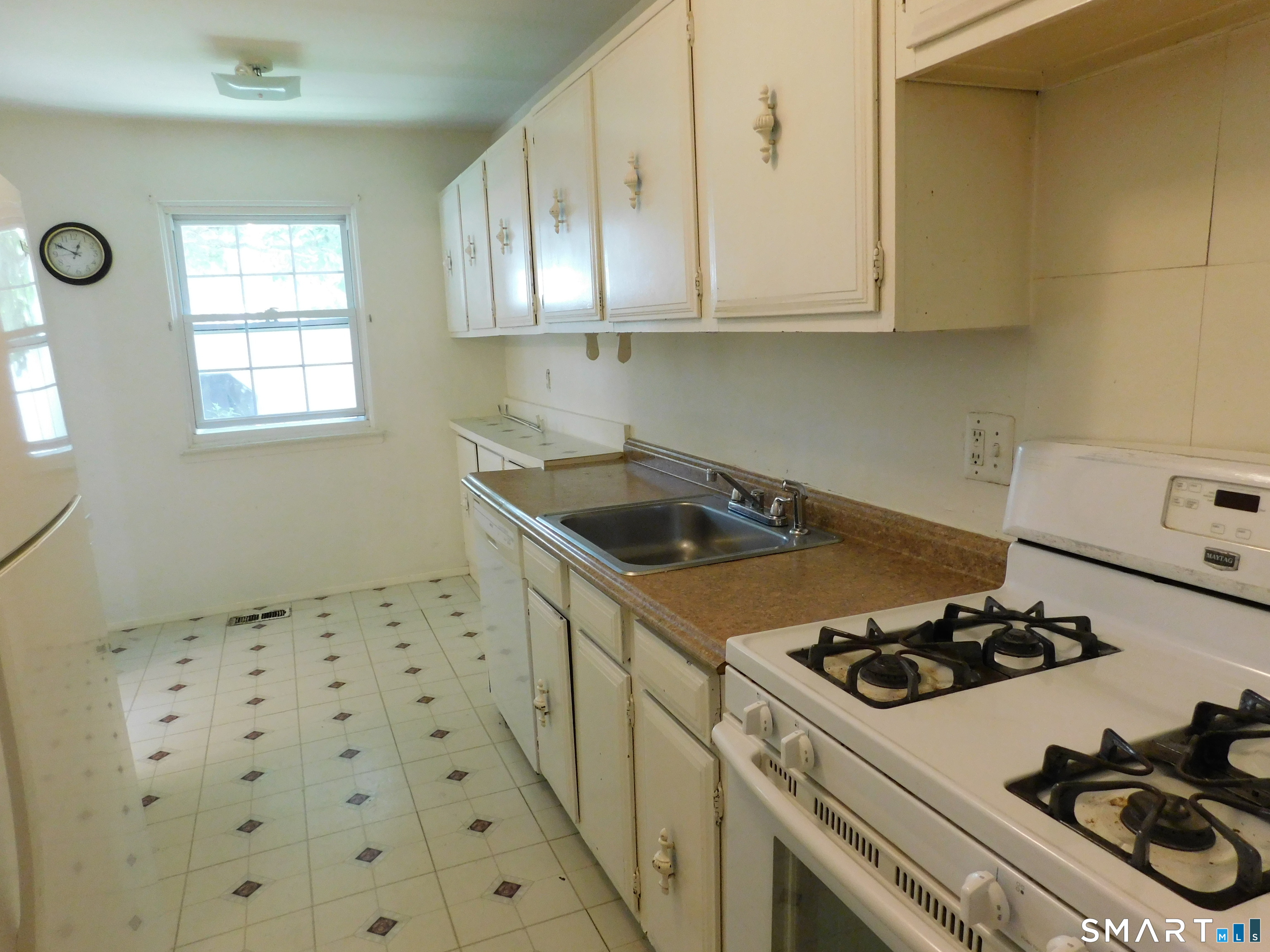 50 Greenhouse Road, Unit 10A Bridgeport, CT 06606 - Photo 5 of 14