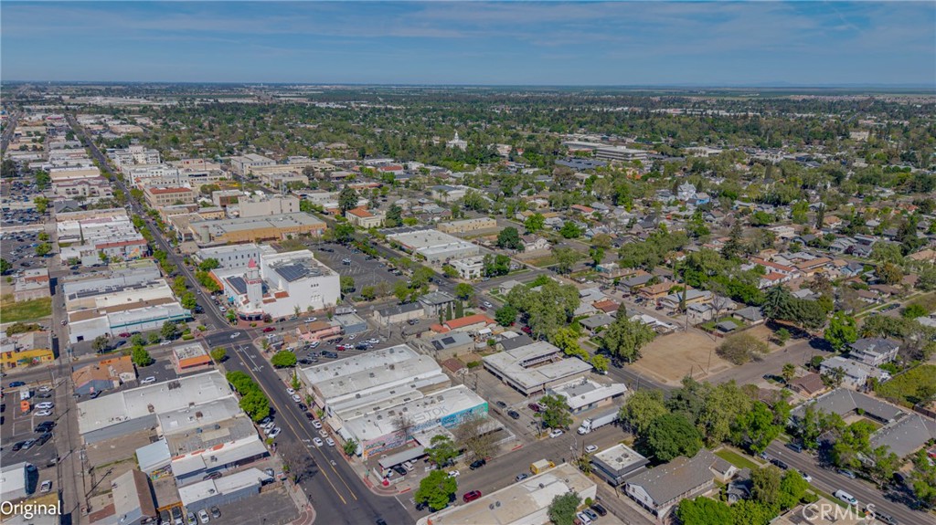 303 West 21st Street Merced, CA 95340 - Photo 18 of 52 an aerial view of residential houses with outdoor space