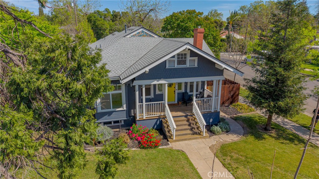 303 West 21st Street Merced, CA 95340 - Photo 9 of 52 a view of a house with backyard