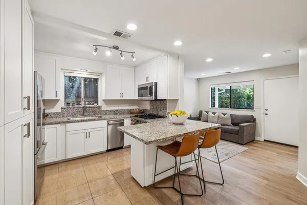 $14,750,000 | 140 Dean Road, Woodside, CA 94062