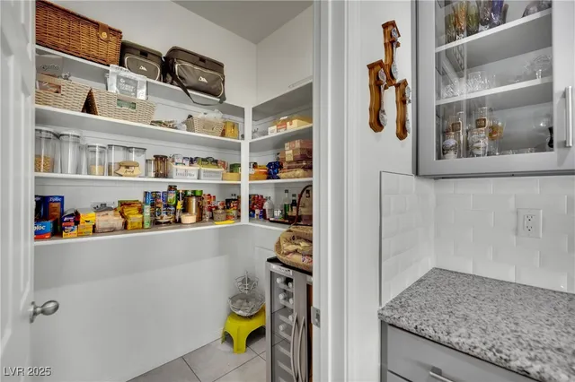 $800,000 | 9609 Lexington Arch Street, Las Vegas, NV 89178