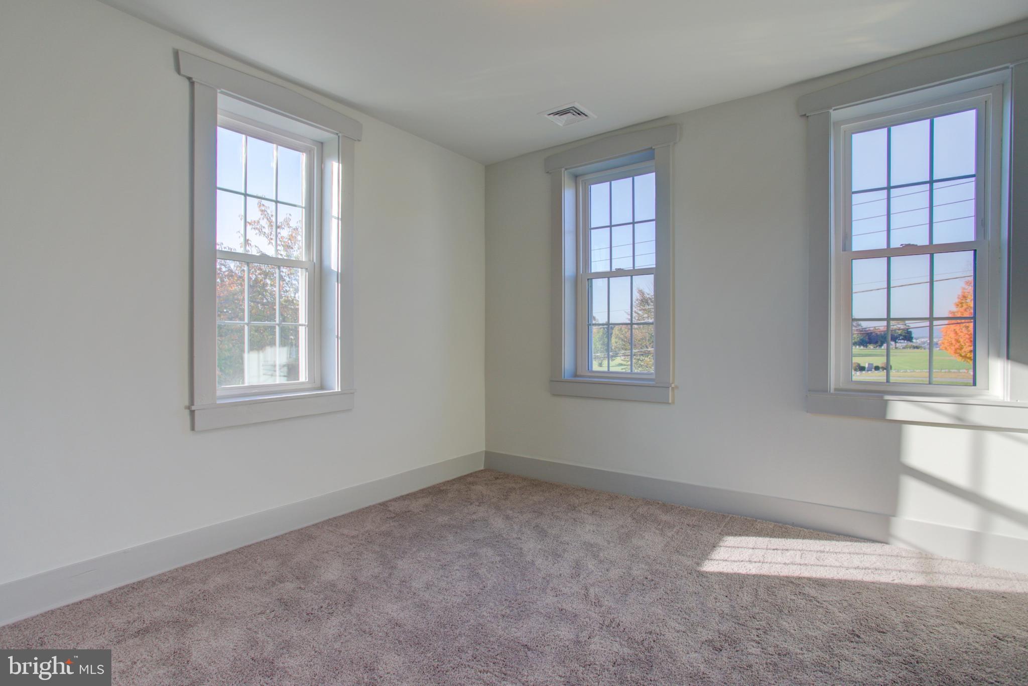 107 West Sun Hill Road Manheim, PA 17545 - Photo 11 of 25 Gallery Image 11