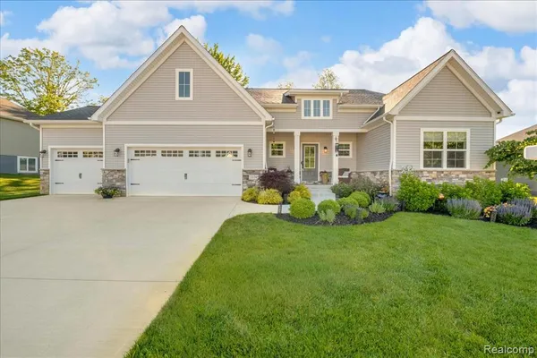 $689,900 | 1179 Timberleaf Drive, Brighton, MI 48114