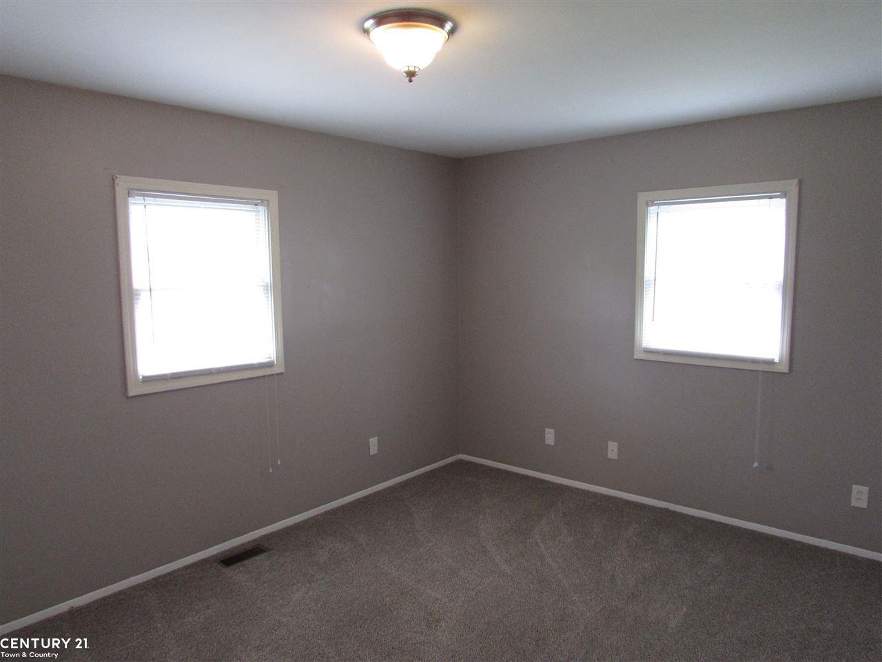 3236 Grant Road Rochester Hills, MI 48309 - Photo 21 of 33