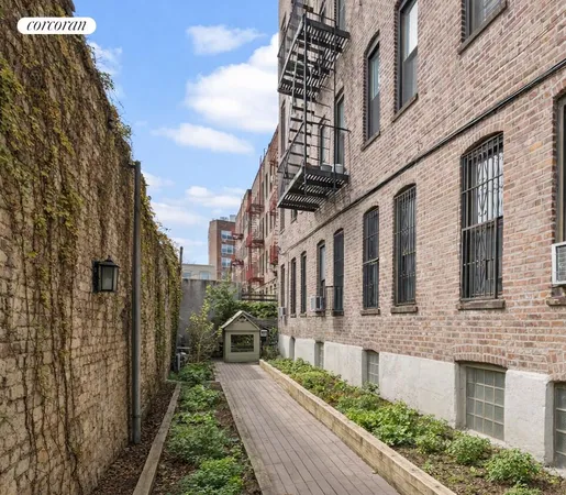 $699,000 | 179 Ocean Parkway, Unit 1E | Kensington