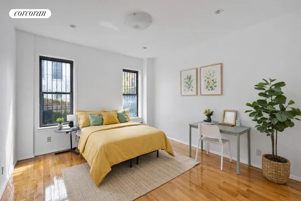 $699,000 | 179 Ocean Parkway, Unit 1E | Kensington