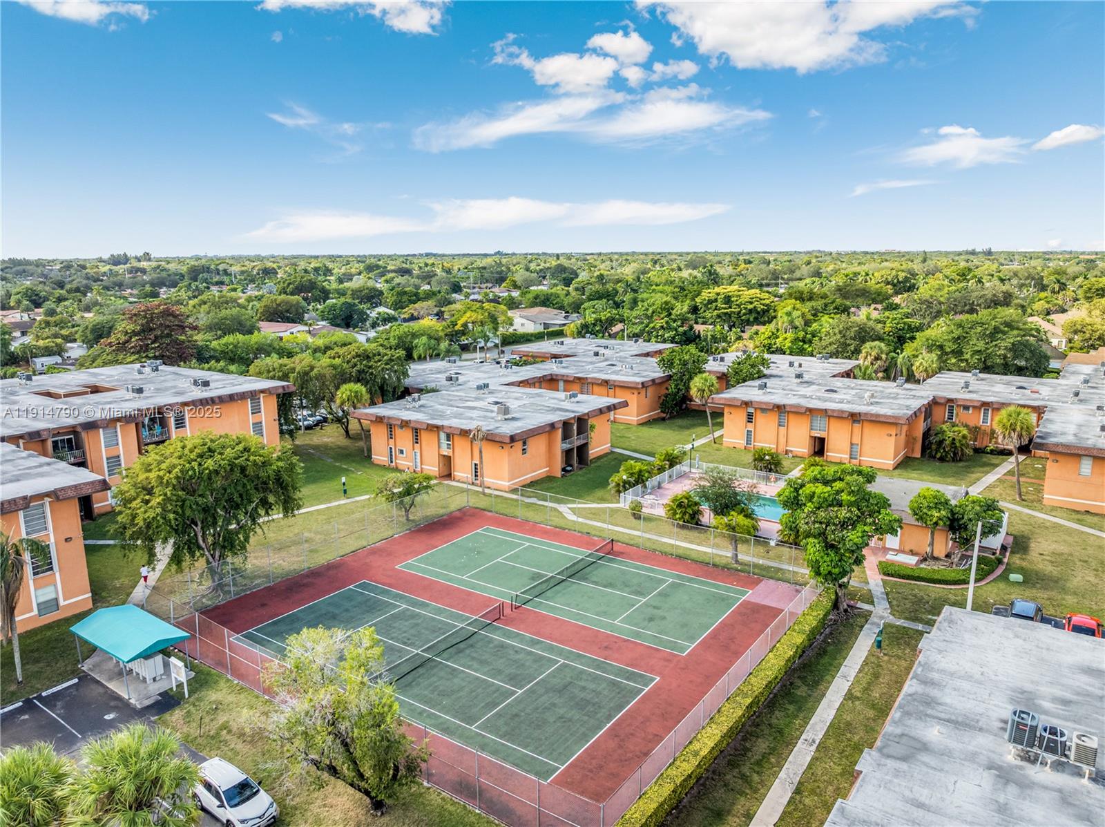 9423 Southwest 76th Street, Unit W21 Miami, FL 33173 - Photo 18 of 20