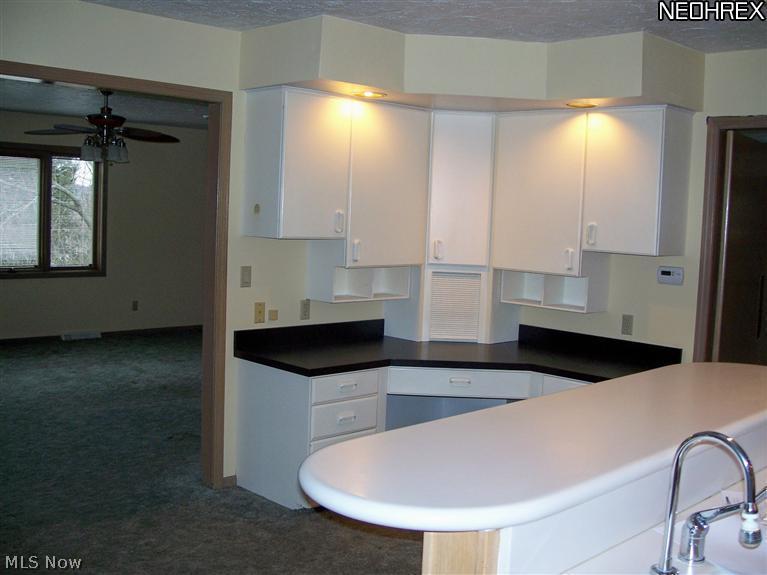 36500 Ridge Road Willoughby, OH 44094 - Photo 7 of 23 Gallery Image 7