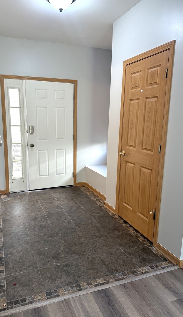 810 Woodewind Drive, Unit 810 Naperville, IL 60563 - Photo 3 of 16