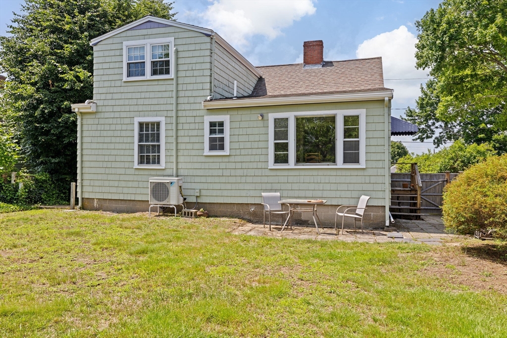 23 Garden Road Scituate, MA 02066 - Photo 2 of 38 Gallery Image 2