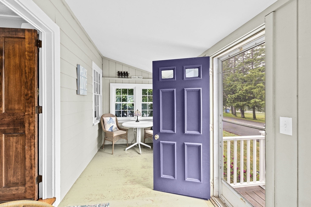 23 Garden Road Scituate, MA 02066 - Photo 3 of 38 Gallery Image 3