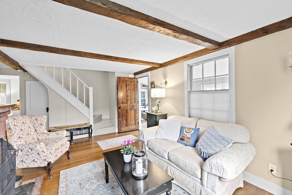 23 Garden Road Scituate, MA 02066 - Photo 7 of 38 Gallery Image 7