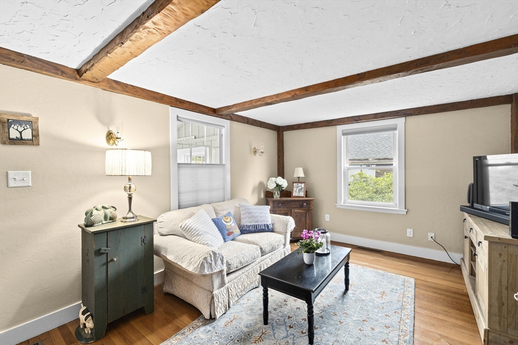 23 Garden Road Scituate, MA 02066 - Photo 9 of 38 Gallery Image 9