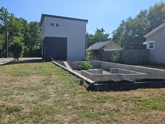 $215,000 | 965 East Minnesota Street, Indianapolis, IN 46203