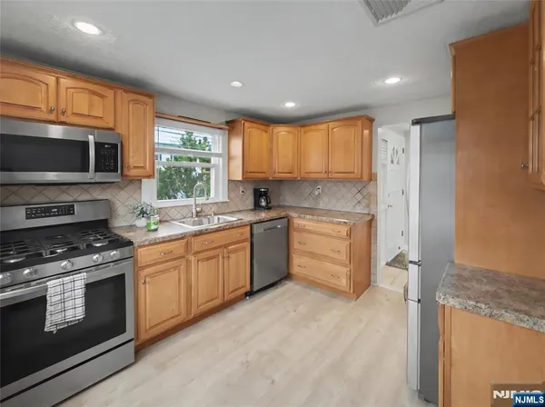 $664,999 | 17 George Road, Emerson, NJ 07630