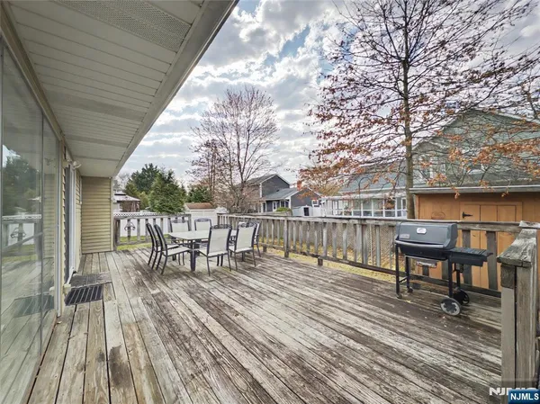 $664,999 | 17 George Road, Emerson, NJ 07630