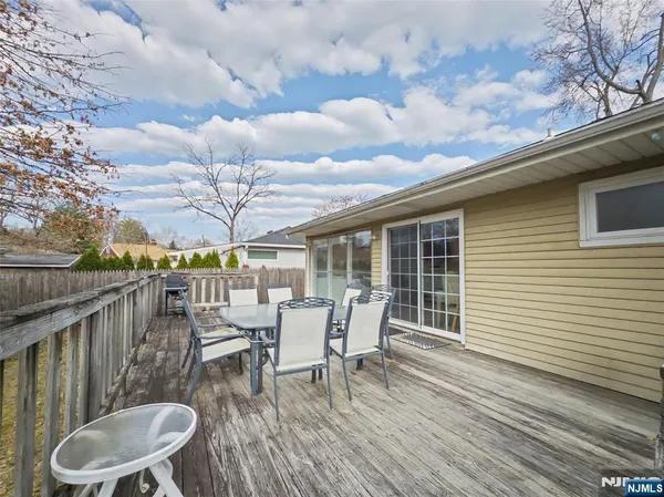 $664,999 | 17 George Road, Emerson, NJ 07630