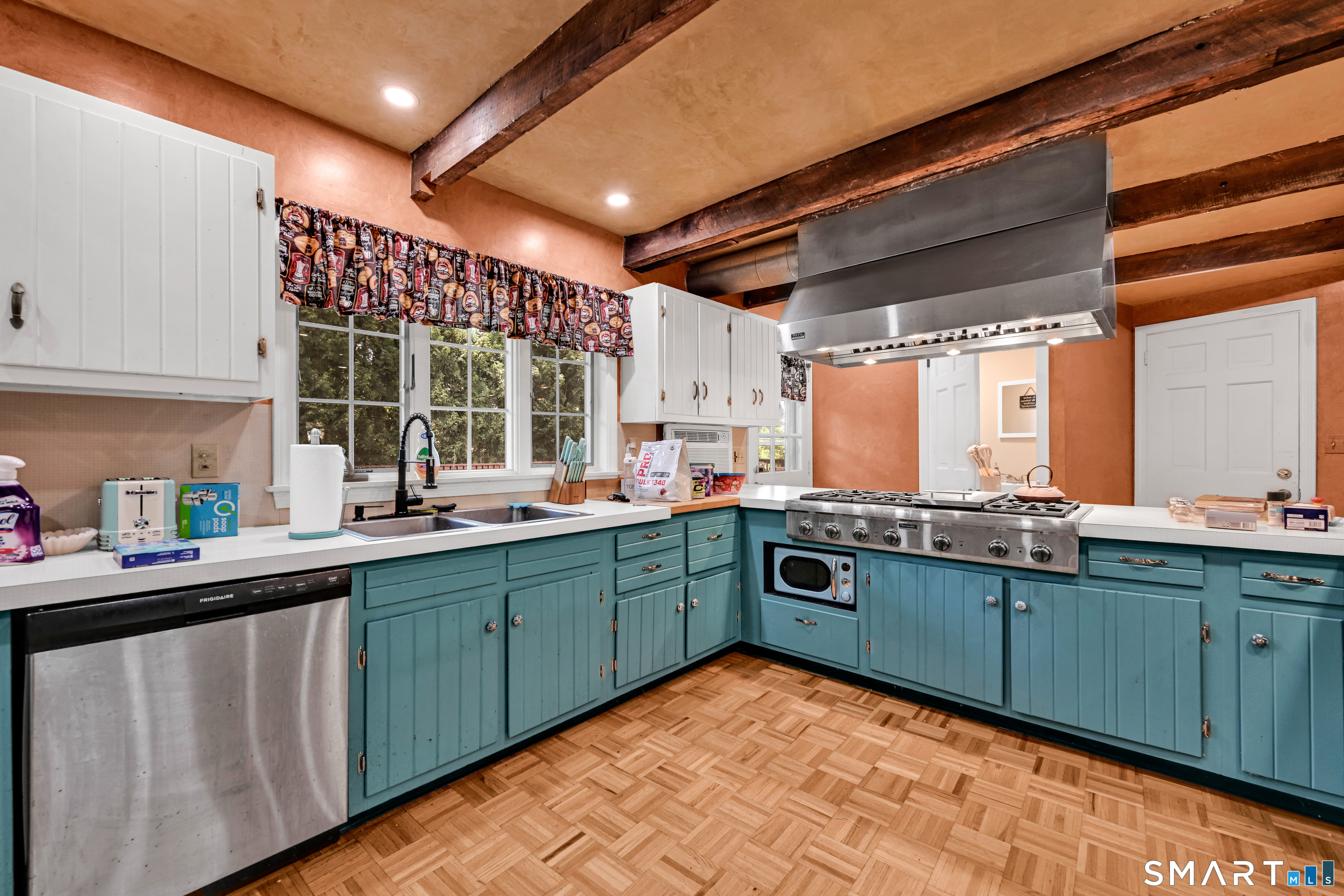 20 Chimney Hill Road Middletown, CT 06457 - Photo 13 of 33 Gallery Image 13