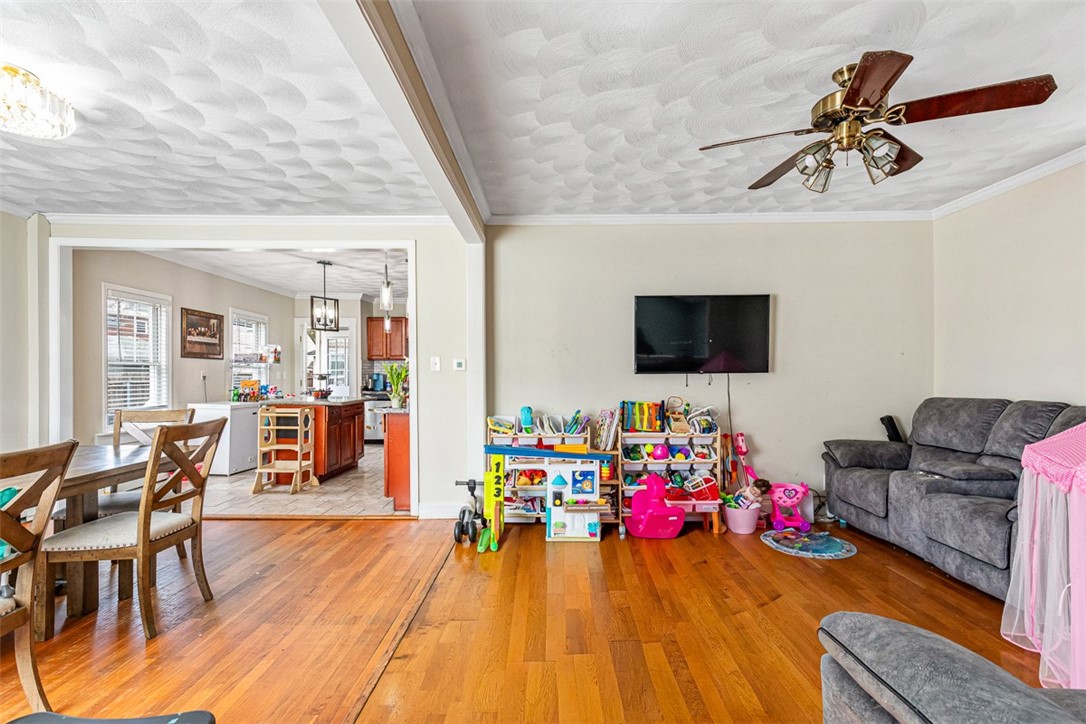 18 Hanover Avenue Pawtucket, RI 02861 - Photo 17 of 50
