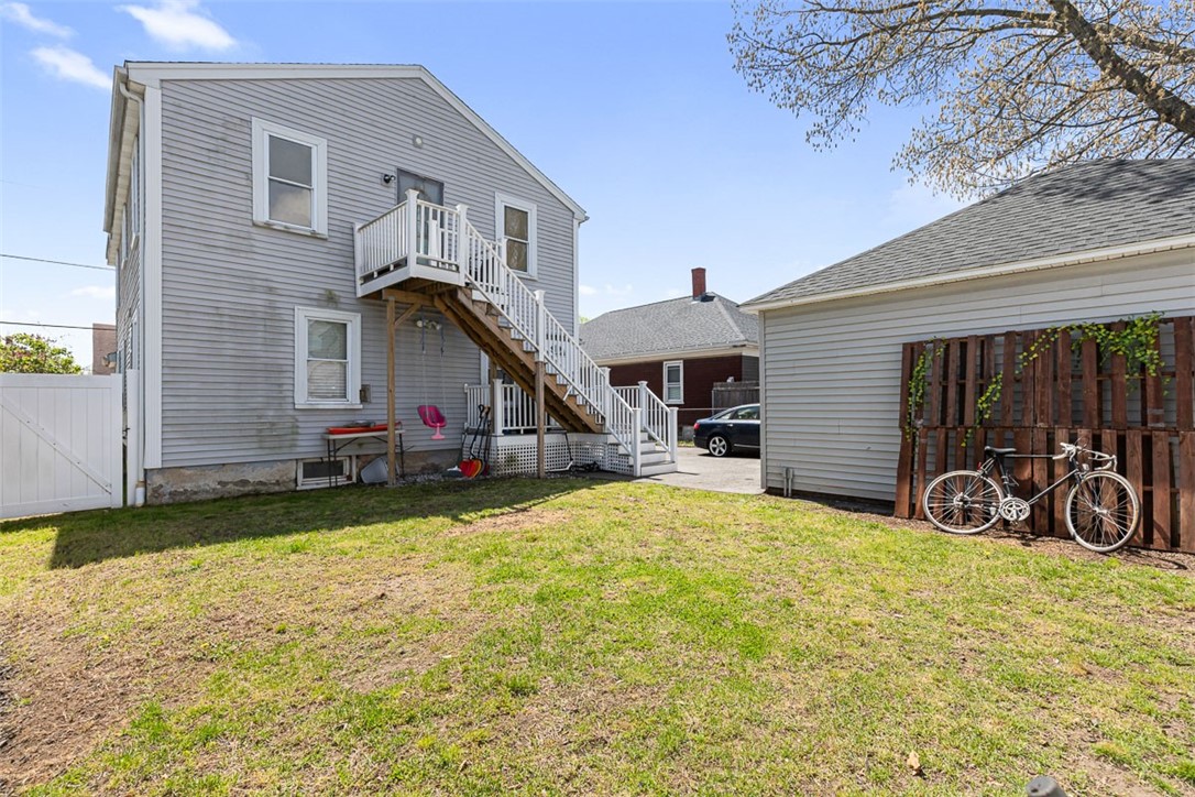 18 Hanover Avenue Pawtucket, RI 02861 - Photo 48 of 50