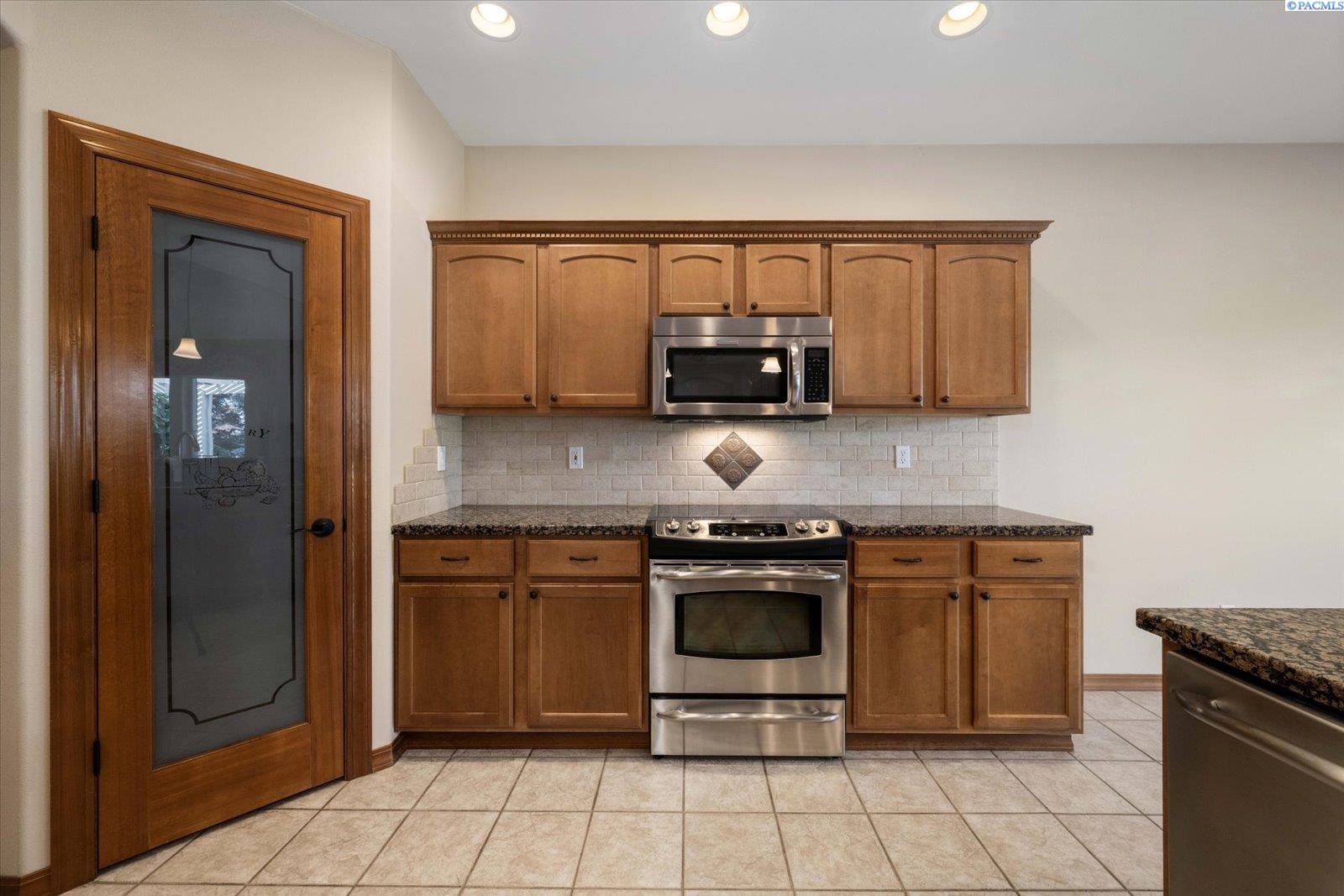 326 Rachel Road Kennewick, WA 99338 - Photo 24 of 50 Gallery Image 24