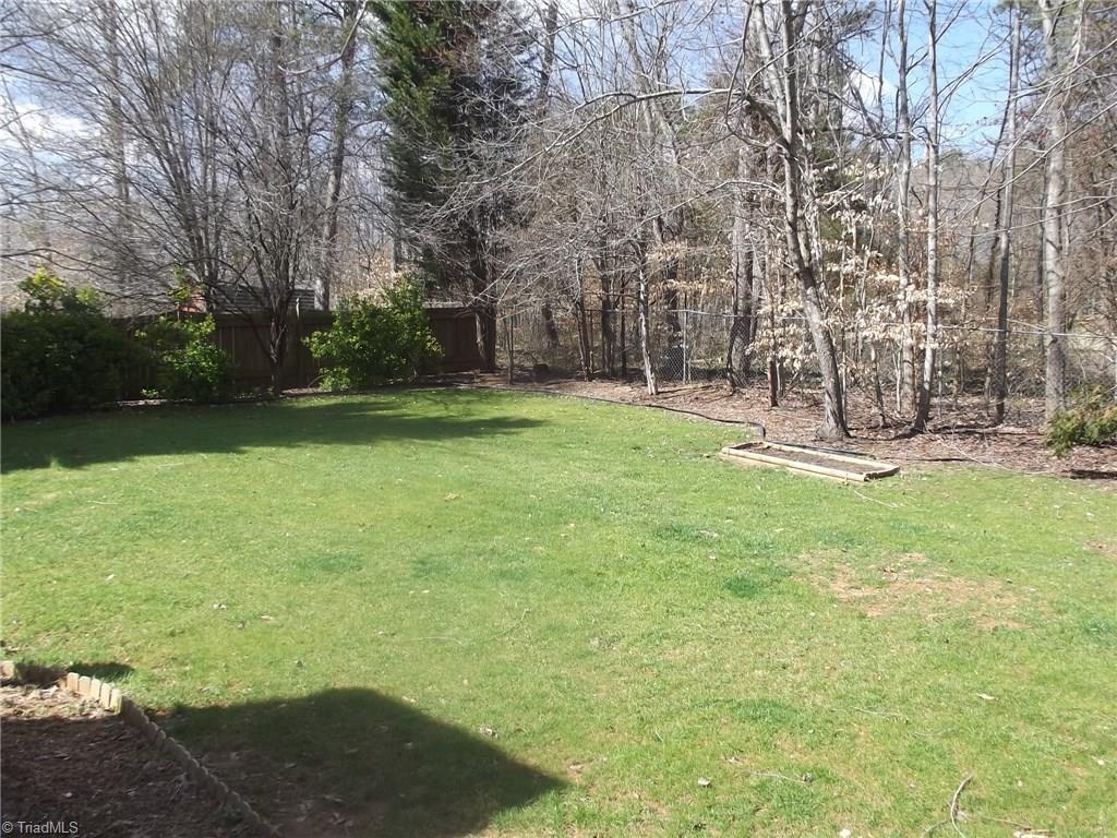 5528 Folkstone Road Pfafftown, NC 27040 - Photo 26 of 27 Gallery Image 26
