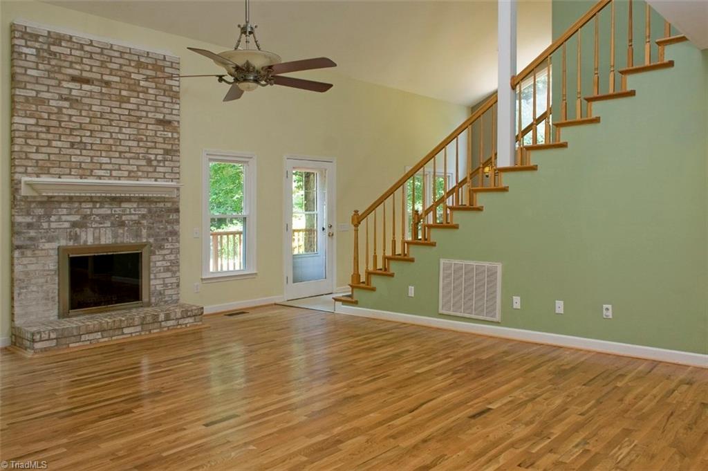 5528 Folkstone Road Pfafftown, NC 27040 - Photo 4 of 27 Gallery Image 4
