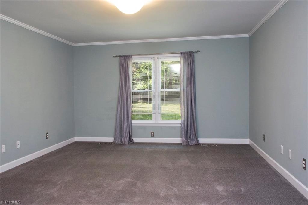 5528 Folkstone Road Pfafftown, NC 27040 - Photo 10 of 27 Gallery Image 10