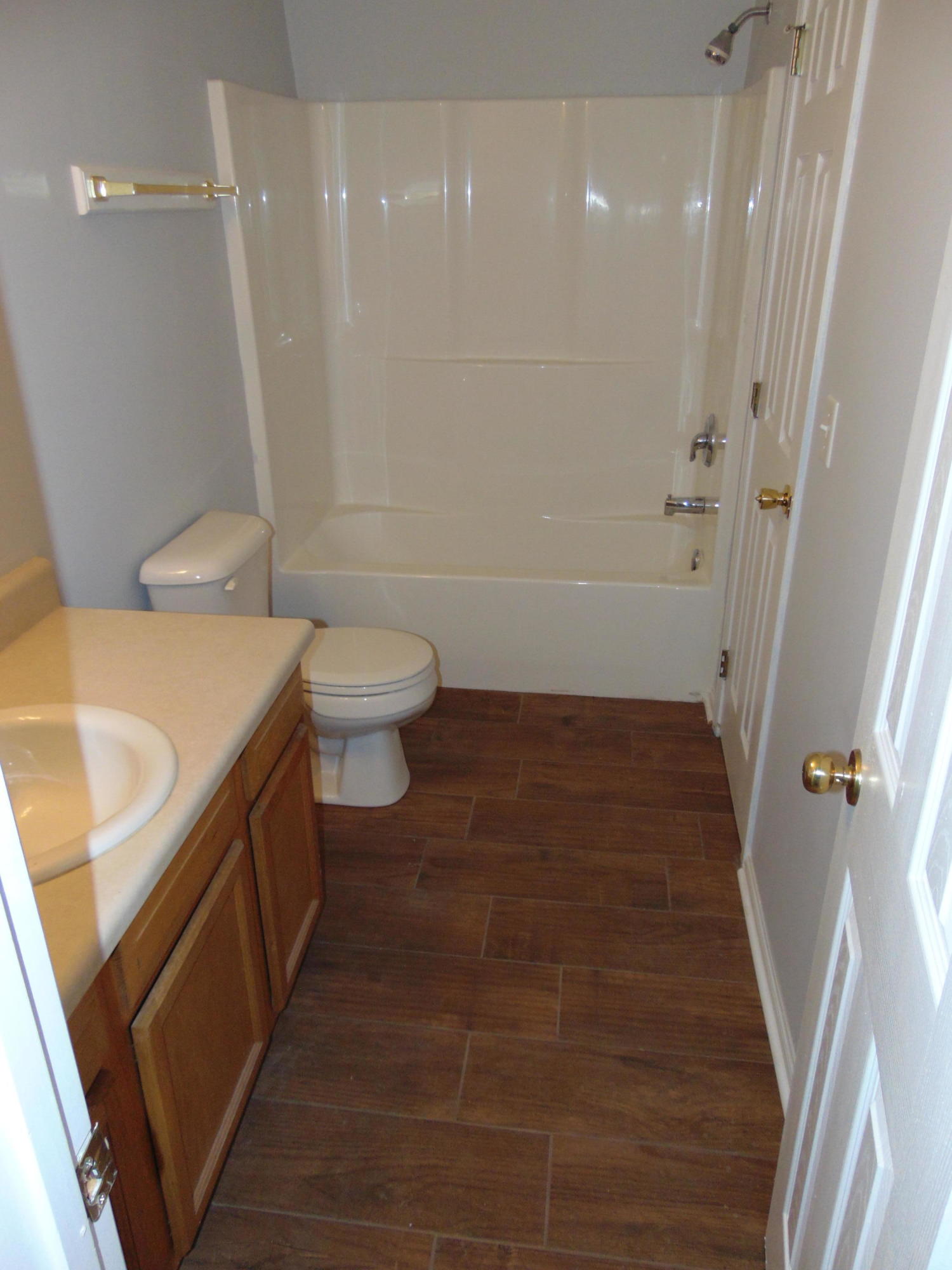 116 Spurrier Way, Unit B Moncks Corner, SC 29461 - Photo 13 of 27 GUEST BATH