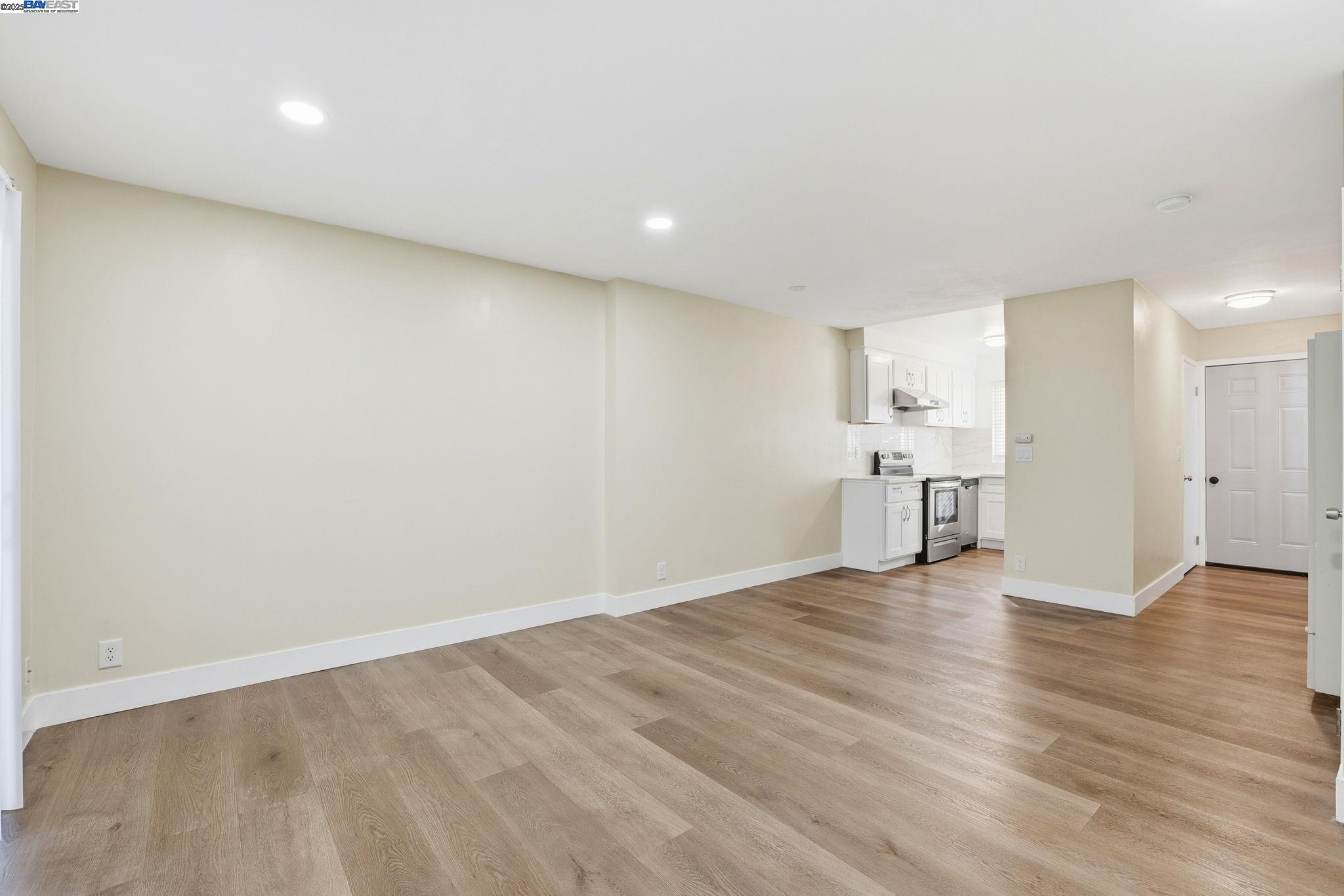 3305 Innerwick Lane San Jose, CA 95121 - Photo 9 of 34